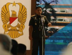 Pangdam Hasanuddin Hadiri Sharing Komunikasi dan Motivasi bagi Prajurit serta PNS