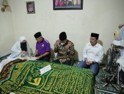 Wali Kota Danny Pomanto Melayat Kerumah Duka Ayahanda Sekda Kota Makassar