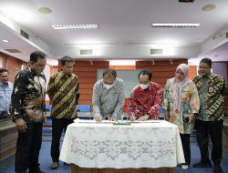 Wali Kota Makassar – Rektor Unhas Tandatangani MoU Kerja Sama Tri Dharma Perguruan Tinggi