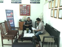 Guru SD di Luwu Dijemput Paksa Kejaksaan dan Polisi, Ditarik Depan Anaknya