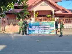 TNI dan Warga Gelar Karya Bakti Bersihkan Selokan di Kelurahan Baraya